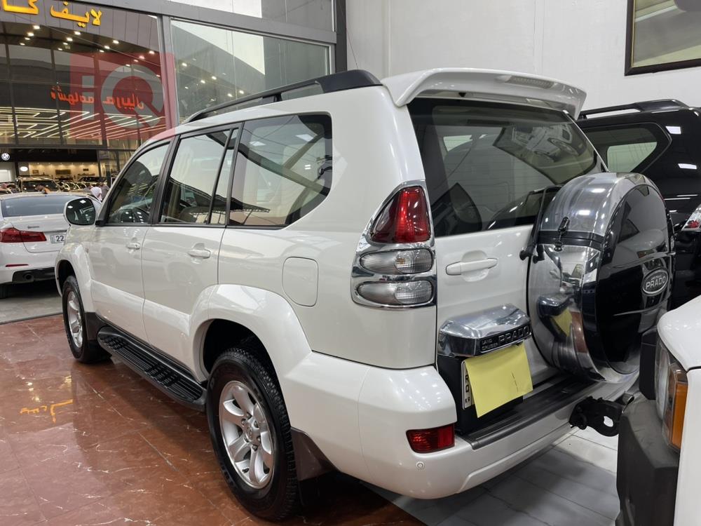 تۆیۆتا لاندكروزر پرادۆ